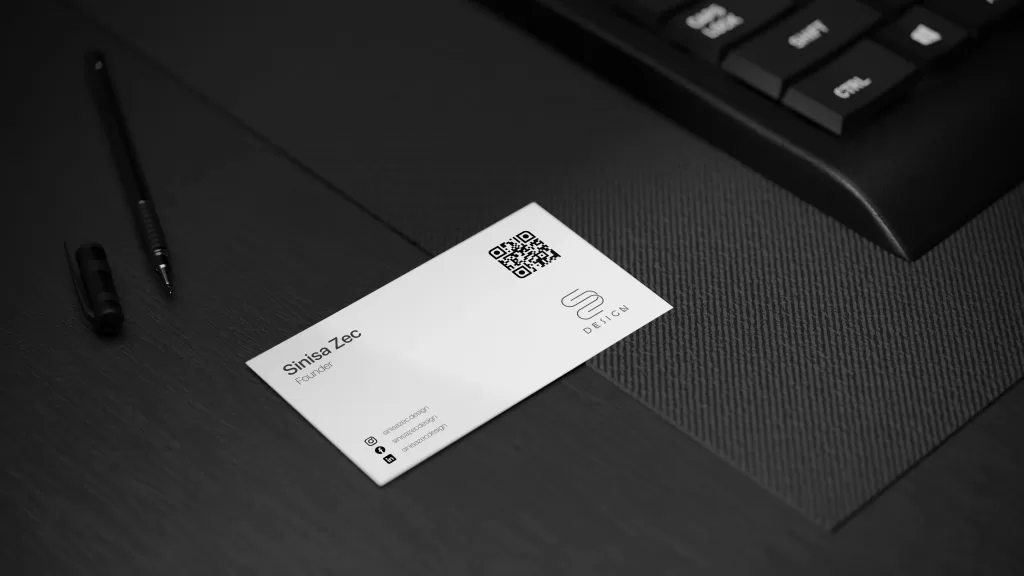 Single Business Card Mockup/Template on a dark background free download